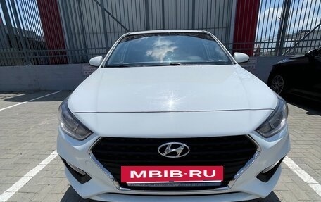 Hyundai Solaris II рестайлинг, 2018 год, 1 200 000 рублей, 2 фотография