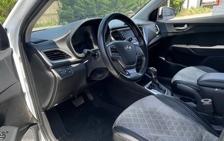 Hyundai Solaris II рестайлинг, 2018 год, 1 200 000 рублей, 8 фотография