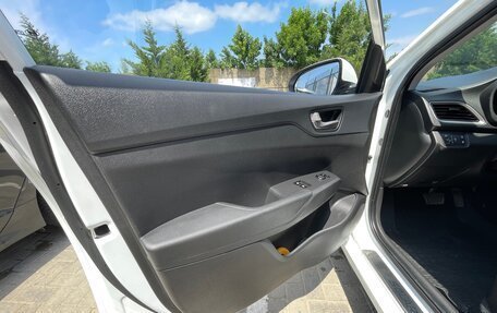 Hyundai Solaris II рестайлинг, 2018 год, 1 200 000 рублей, 20 фотография