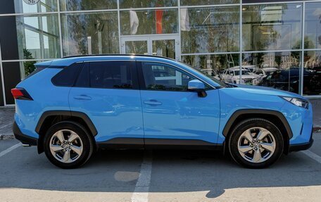 Toyota RAV4, 2019 год, 3 445 000 рублей, 4 фотография