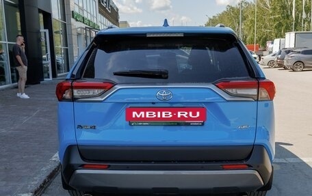 Toyota RAV4, 2019 год, 3 445 000 рублей, 6 фотография