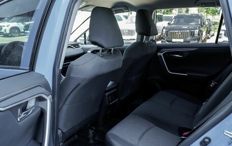 Toyota RAV4, 2019 год, 3 445 000 рублей, 26 фотография