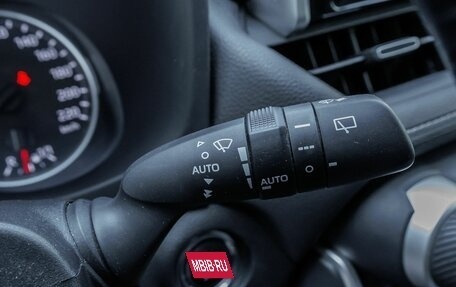 Toyota RAV4, 2019 год, 3 445 000 рублей, 20 фотография
