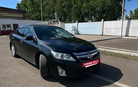 Toyota Camry, 2013 год, 1 800 000 рублей, 2 фотография