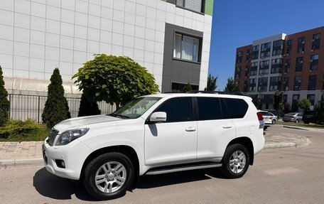 Toyota Land Cruiser Prado 150 рестайлинг 2, 2011 год, 2 970 000 рублей, 3 фотография