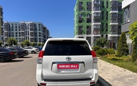 Toyota Land Cruiser Prado 150 рестайлинг 2, 2011 год, 2 970 000 рублей, 6 фотография