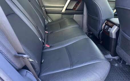 Toyota Land Cruiser Prado 150 рестайлинг 2, 2011 год, 2 970 000 рублей, 25 фотография