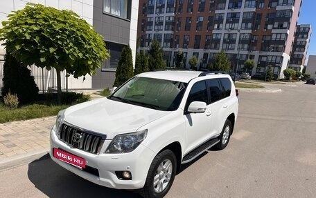 Toyota Land Cruiser Prado 150 рестайлинг 2, 2011 год, 2 970 000 рублей, 11 фотография