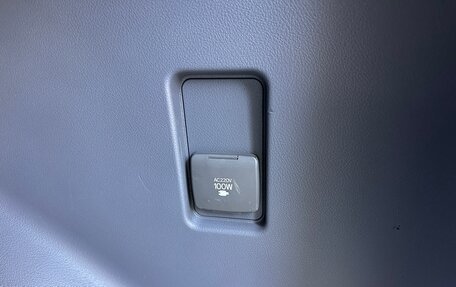 Toyota Land Cruiser Prado 150 рестайлинг 2, 2011 год, 2 970 000 рублей, 21 фотография