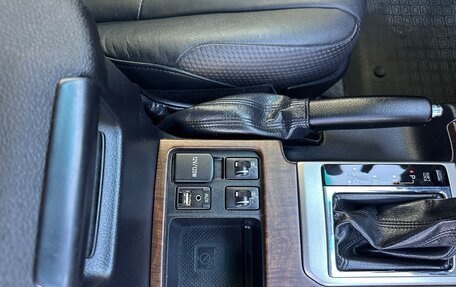Toyota Land Cruiser Prado 150 рестайлинг 2, 2011 год, 2 970 000 рублей, 30 фотография