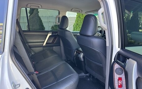 Toyota Land Cruiser Prado 150 рестайлинг 2, 2011 год, 2 970 000 рублей, 24 фотография