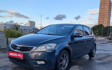 KIA cee'd I рестайлинг, 2010 год, 840 000 рублей, 2 фотография