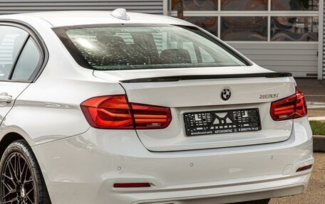 BMW 3 серия, 2017 год, 1 825 000 рублей, 12 фотография