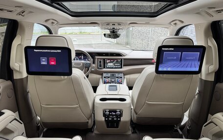 GMC Yukon IV, 2022 год, 9 000 000 рублей, 2 фотография