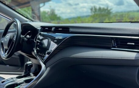 Toyota Camry, 2020 год, 3 350 000 рублей, 6 фотография