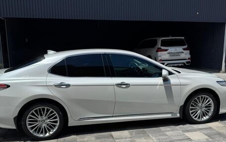 Toyota Camry, 2020 год, 3 350 000 рублей, 4 фотография