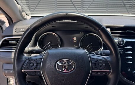 Toyota Camry, 2020 год, 3 350 000 рублей, 9 фотография