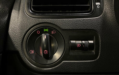 Volkswagen Polo VI (EU Market), 2010 год, 590 000 рублей, 14 фотография