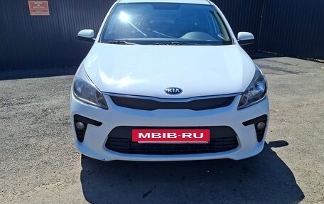 KIA Rio IV, 2017 год, 990 000 рублей, 8 фотография