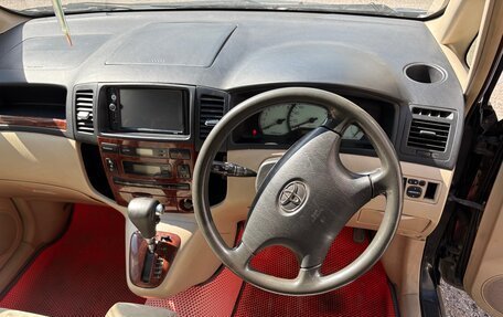Toyota Corolla Spacio II, 2002 год, 500 000 рублей, 8 фотография