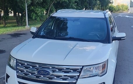 Ford Explorer VI, 2018 год, 3 350 000 рублей, 2 фотография