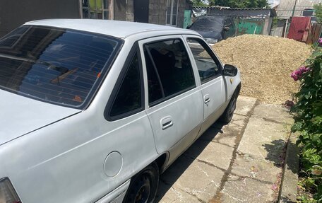 Daewoo Nexia I рестайлинг, 1998 год, 120 000 рублей, 2 фотография