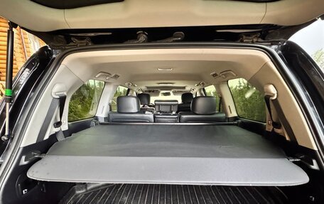 Toyota Land Cruiser 200, 2011 год, 3 070 000 рублей, 10 фотография