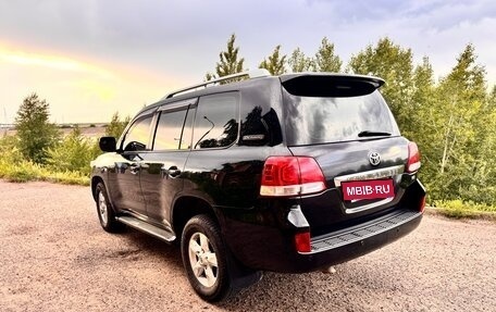 Toyota Land Cruiser 200, 2011 год, 3 070 000 рублей, 5 фотография