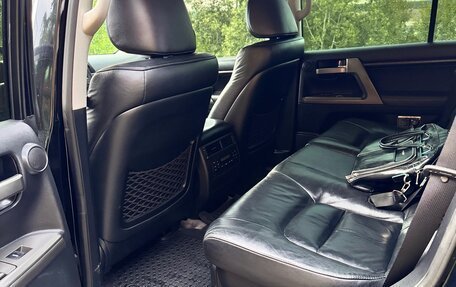 Toyota Land Cruiser 200, 2011 год, 3 070 000 рублей, 22 фотография