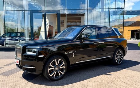 Rolls-Royce Cullinan, 2021 год, 29 500 000 рублей, 3 фотография
