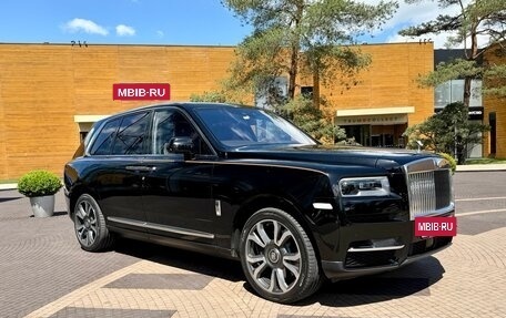 Rolls-Royce Cullinan, 2021 год, 29 500 000 рублей, 2 фотография