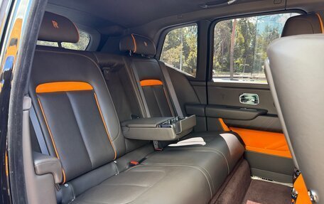 Rolls-Royce Cullinan, 2021 год, 29 500 000 рублей, 11 фотография