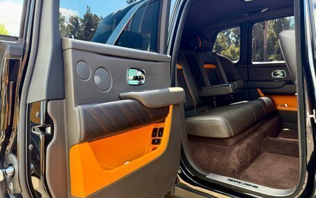 Rolls-Royce Cullinan, 2021 год, 29 500 000 рублей, 10 фотография