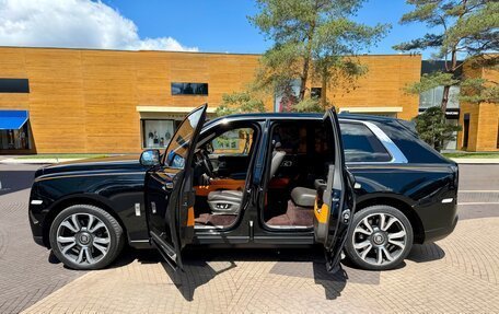 Rolls-Royce Cullinan, 2021 год, 29 500 000 рублей, 5 фотография