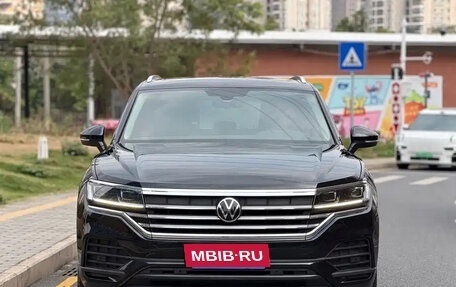 Volkswagen Touareg III, 2022 год, 4 800 100 рублей, 2 фотография