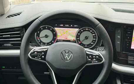 Volkswagen Touareg III, 2022 год, 4 800 100 рублей, 9 фотография