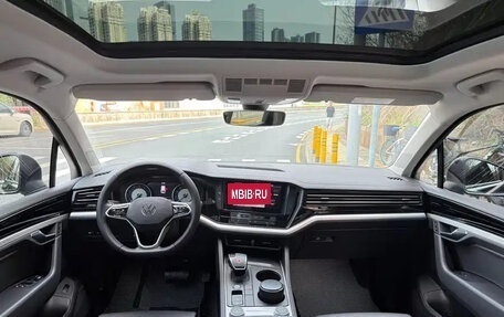 Volkswagen Touareg III, 2022 год, 4 800 100 рублей, 8 фотография