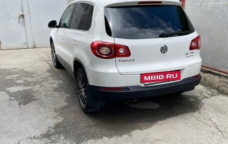 Volkswagen Tiguan I, 2011 год, 2 фотография