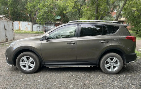 Toyota RAV4, 2017 год, 1 885 000 рублей, 2 фотография