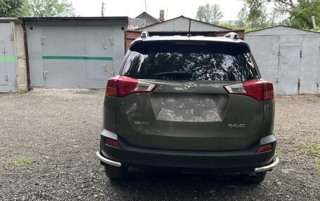 Toyota RAV4, 2017 год, 1 885 000 рублей, 4 фотография