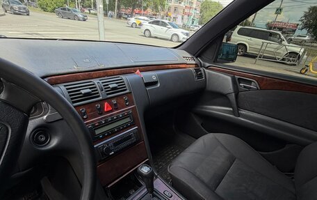 Mercedes-Benz E-Класс, 1995 год, 299 999 рублей, 7 фотография