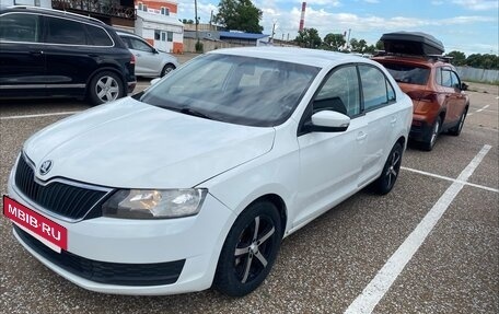 Skoda Rapid I, 2018 год, 900 000 рублей, 2 фотография