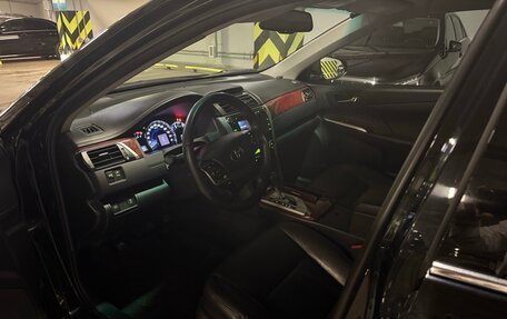Toyota Camry, 2014 год, 2 075 000 рублей, 4 фотография