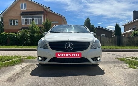 Mercedes-Benz B-Класс, 2012 год, 1 050 000 рублей, 2 фотография