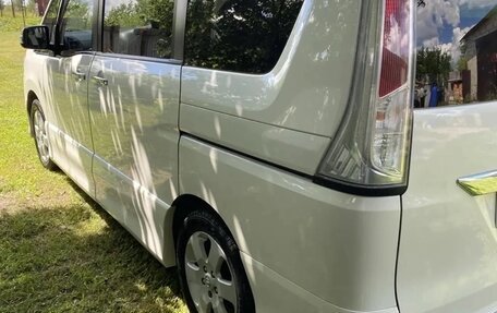 Nissan Serena IV, 2012 год, 1 450 000 рублей, 2 фотография
