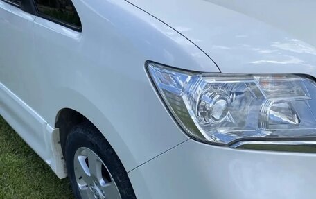 Nissan Serena IV, 2012 год, 1 450 000 рублей, 4 фотография