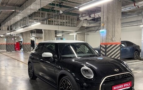 MINI Hatch, 2024 год, 4 800 000 рублей, 2 фотография