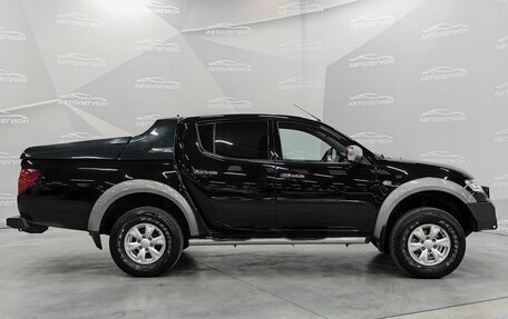 Mitsubishi L200 IV рестайлинг, 2013 год, 1 900 000 рублей, 5 фотография