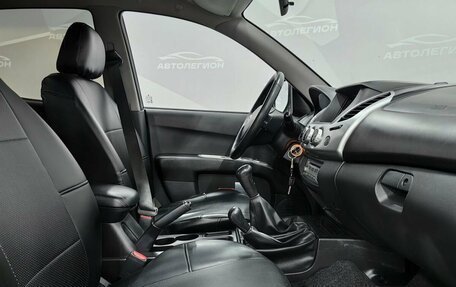 Mitsubishi L200 IV рестайлинг, 2013 год, 1 900 000 рублей, 17 фотография
