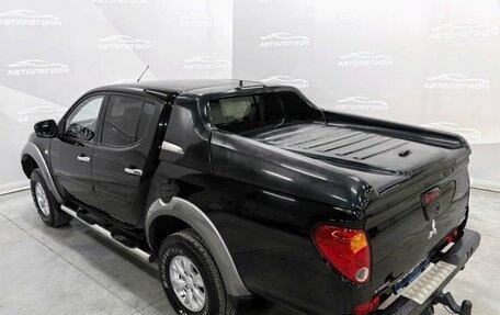 Mitsubishi L200 IV рестайлинг, 2013 год, 1 900 000 рублей, 10 фотография